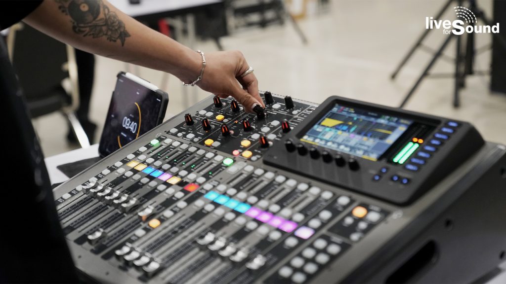 How To Live Mixing